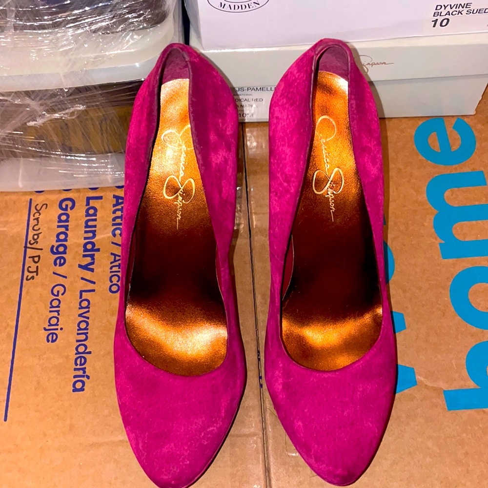 Jessica Simpson Pink Suede heel